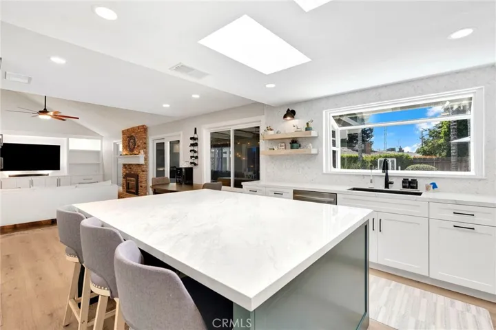 7495 N Flora Avenue, Fresno, California 93720