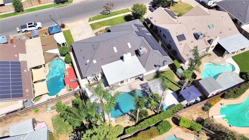 7495 N Flora Avenue, Fresno, California 93720
