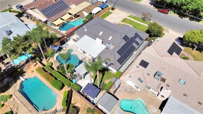 7495 N Flora Avenue, Fresno, California 93720