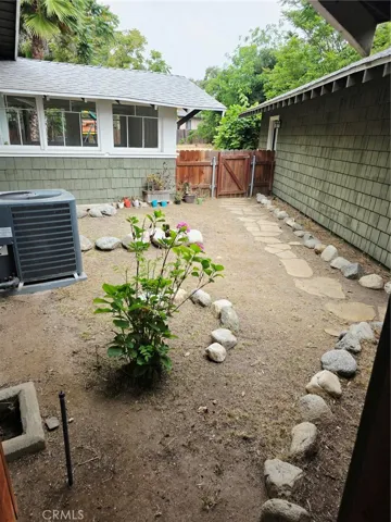 2121 Garfield, Altadena, California 91001