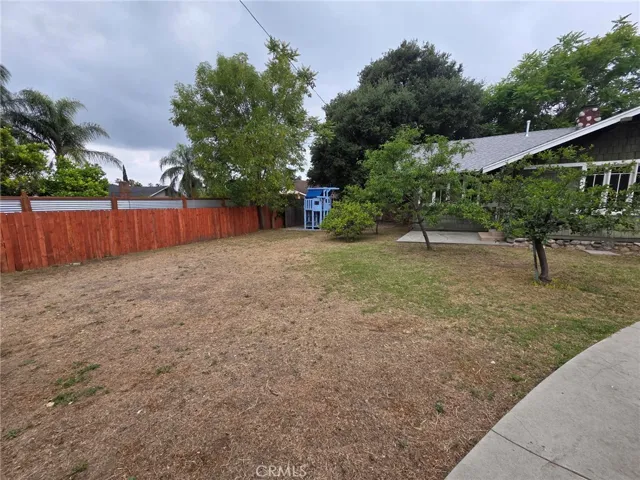 2121 Garfield, Altadena, California 91001