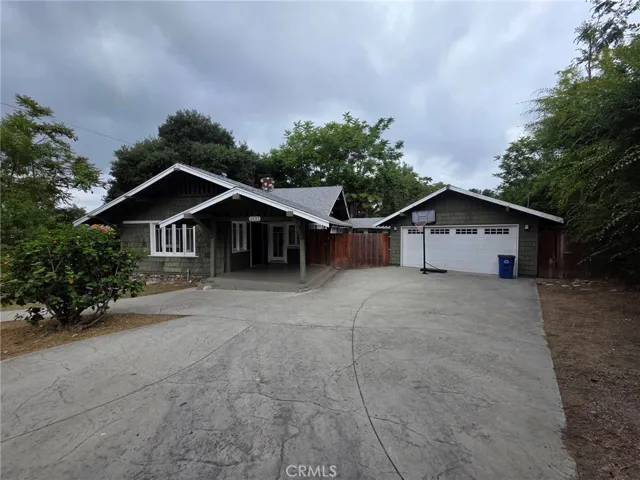 2121 Garfield, Altadena, California 91001