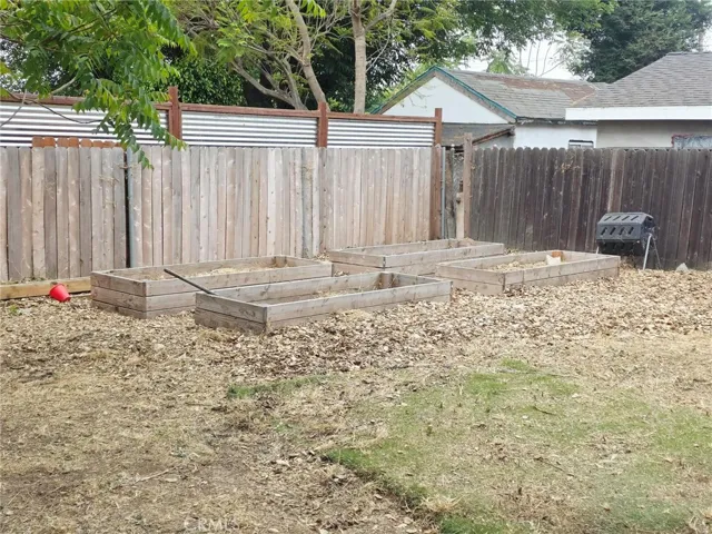 2121 Garfield, Altadena, California 91001