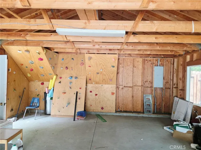 2121 Garfield, Altadena, California 91001