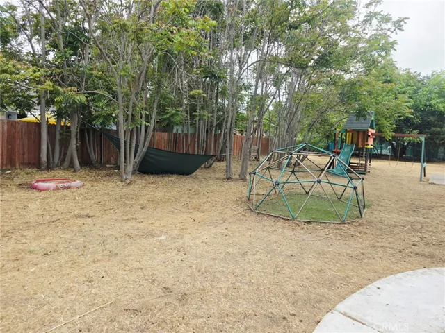 2121 Garfield, Altadena, California 91001