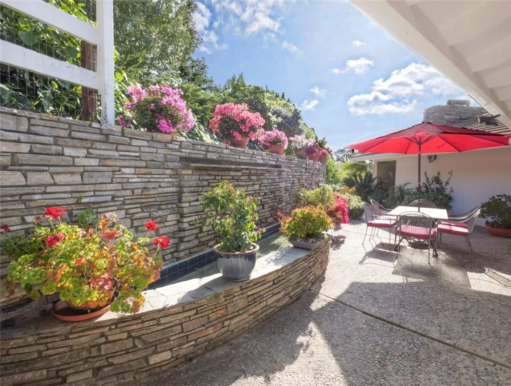 Side Patio with Water Fountain