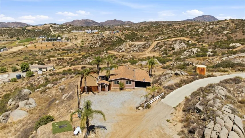 40100 Owl Valley, Temecula, California 92592