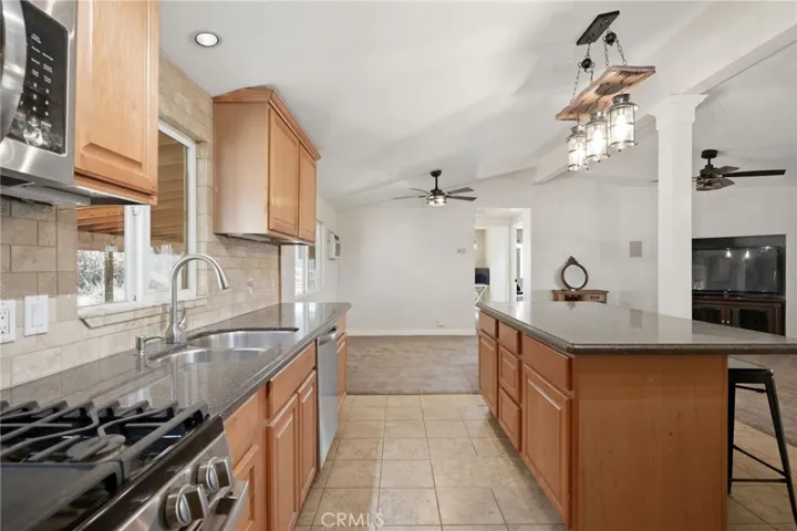 40100 Owl Valley, Temecula, California 92592