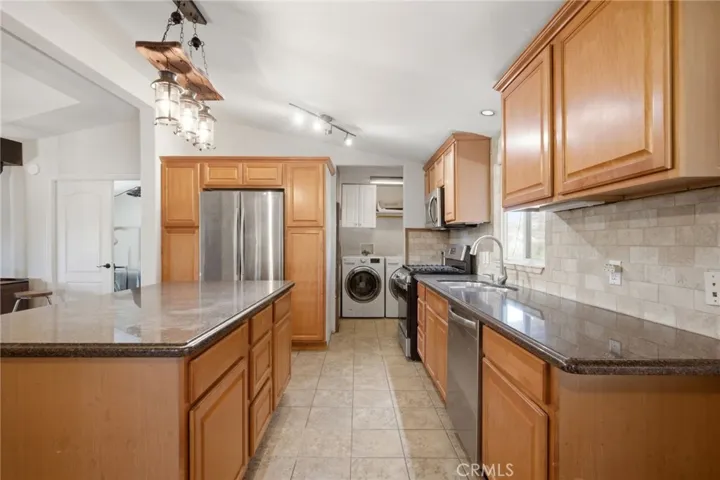 40100 Owl Valley, Temecula, California 92592