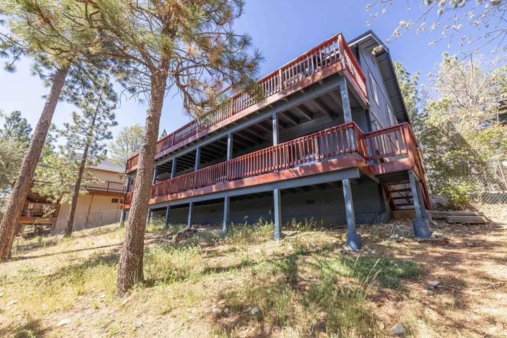 43855 Wolf, Big Bear Lake, California 92315