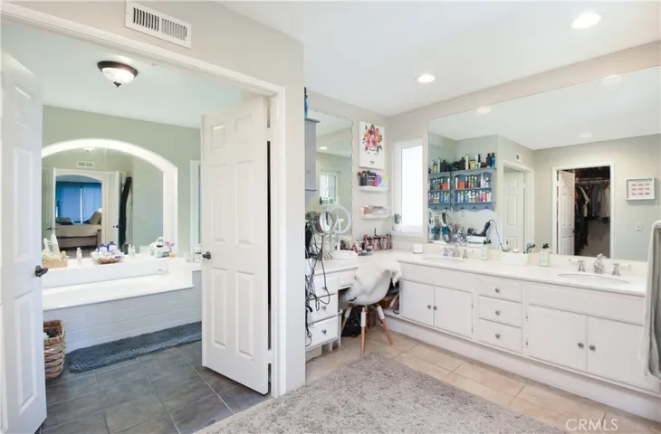 1351 Catherine, Corona, California 92878