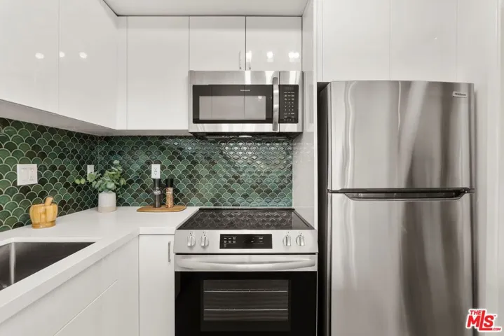 969 Hilgard Avenue 603, Los Angeles, California 90024