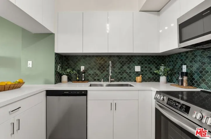 969 Hilgard Avenue 603, Los Angeles, California 90024