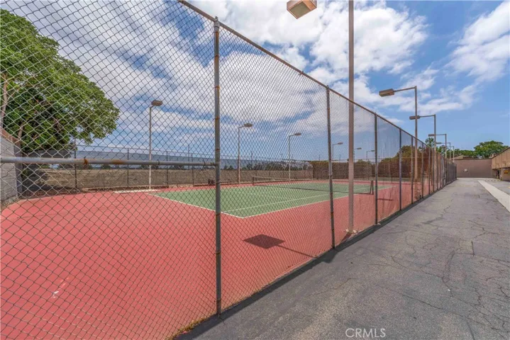 7890 E Spring Street 16e, Long Beach, California 90815