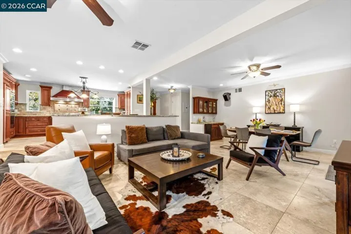 1642 Carriage Dr, Walnut Creek, California 94598