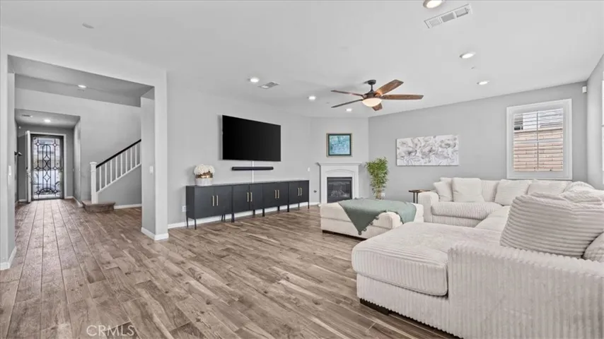 5347 Daytime, Fontana, California 92336