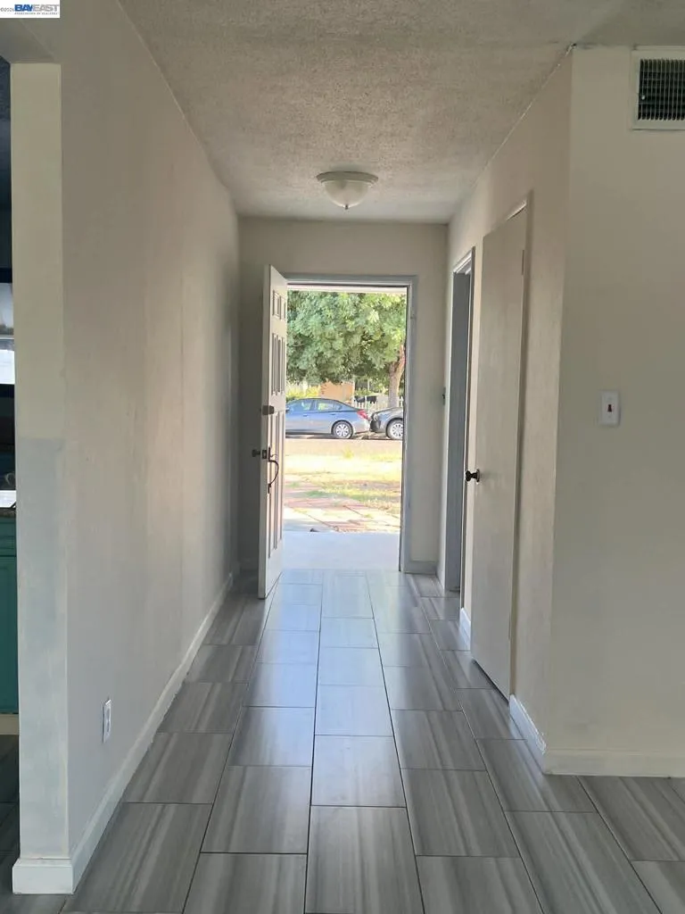 3823 E Donner Ave, Fresno, California 93726 — photo 4