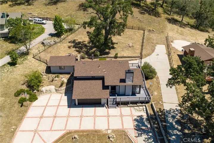 24360 Willow Pass Drive, Tehachapi, California 93561