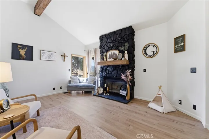 24360 Willow Pass Drive, Tehachapi, California 93561