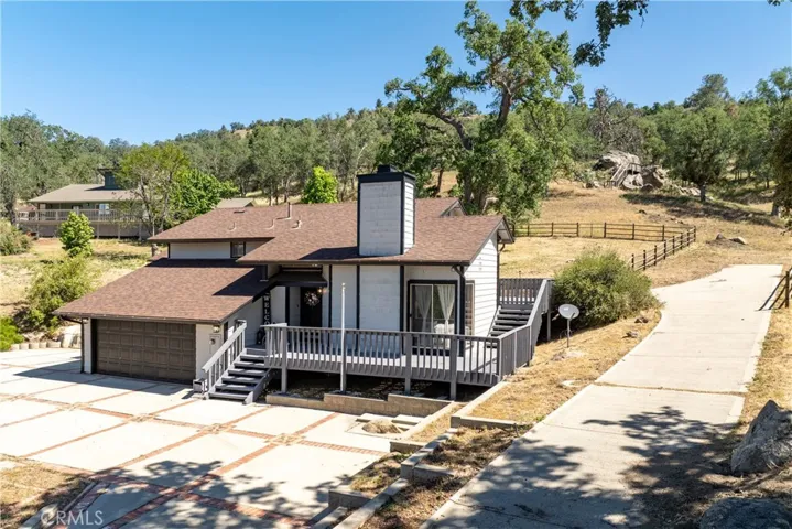 24360 Willow Pass Drive, Tehachapi, California 93561