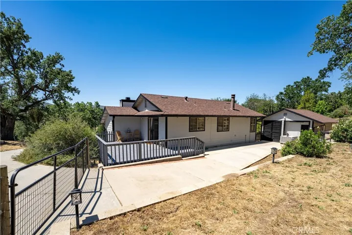 24360 Willow Pass Drive, Tehachapi, California 93561