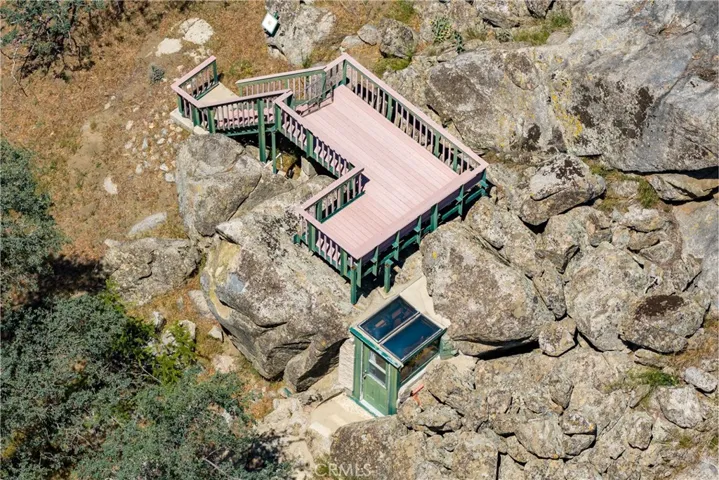 24360 Willow Pass Drive, Tehachapi, California 93561