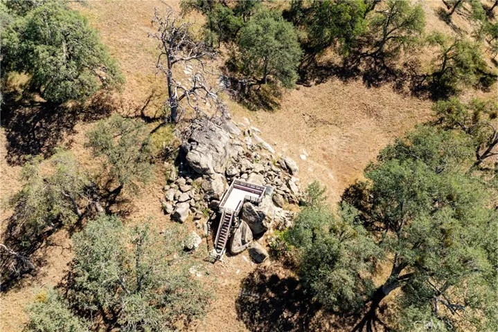24360 Willow Pass Drive, Tehachapi, California 93561