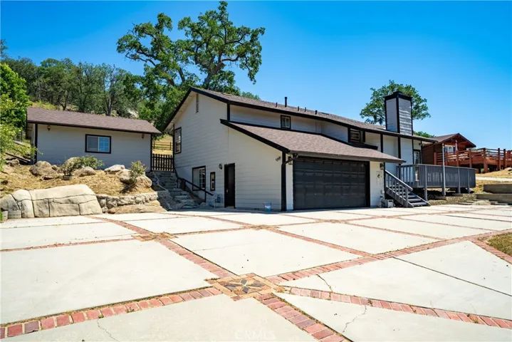 24360 Willow Pass Drive, Tehachapi, California 93561