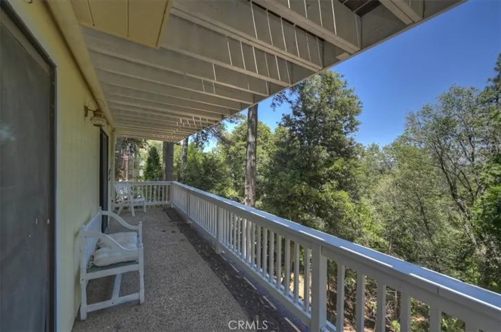 395 Wylerhorn, Crestline, California 92325