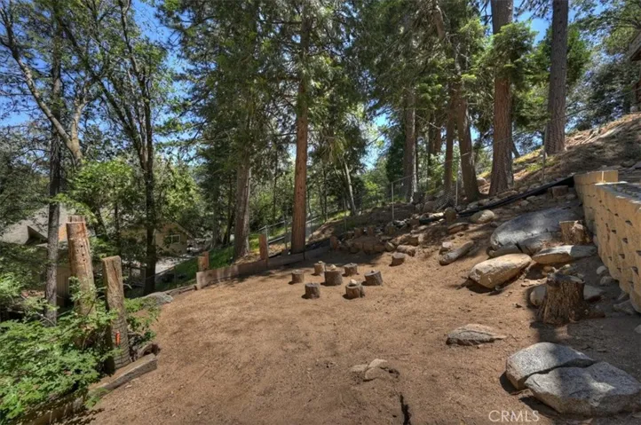 395 Wylerhorn, Crestline, California 92325