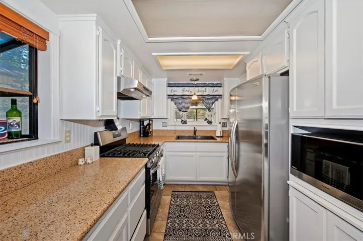 395 Wylerhorn, Crestline, California 92325