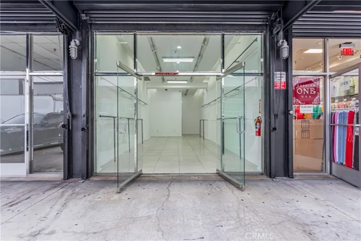 1212 S San Pedro Street, Los Angeles, California 90015