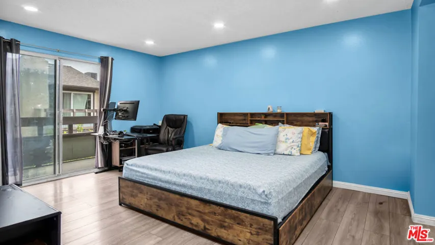 13567 Valerio Street C, Van Nuys, California 91405