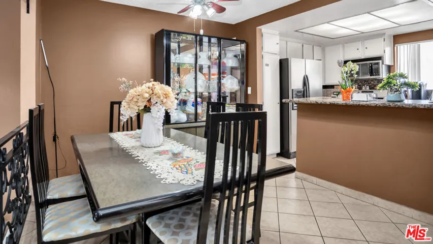 13567 Valerio Street C, Van Nuys, California 91405
