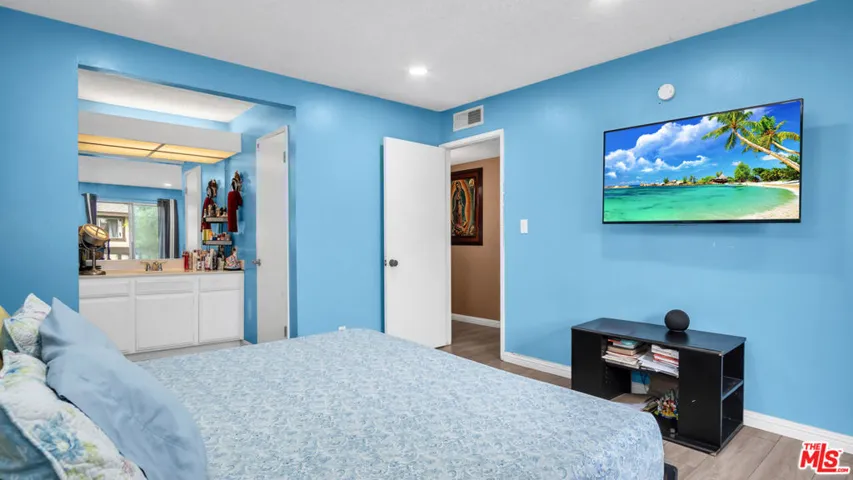 13567 Valerio Street C, Van Nuys, California 91405
