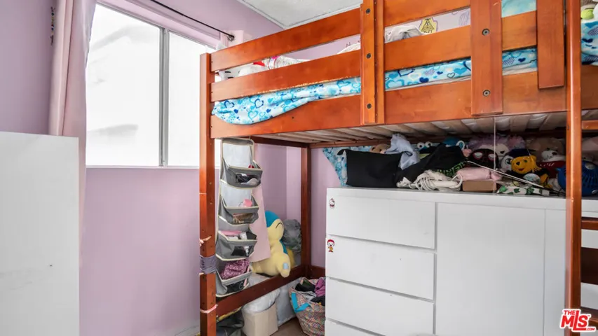 13567 Valerio Street C, Van Nuys, California 91405