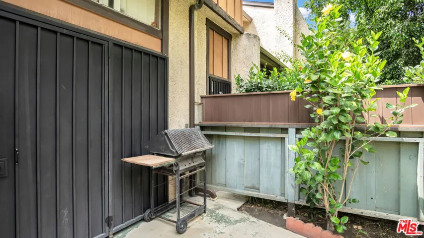 13567 Valerio Street C, Van Nuys, California 91405