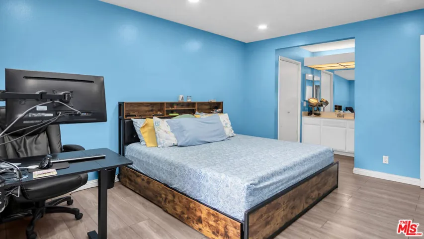 13567 Valerio Street C, Van Nuys, California 91405