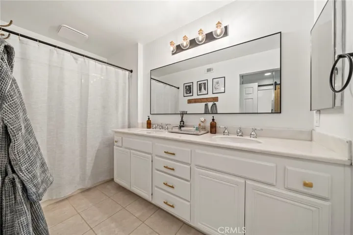 33 Cloudcrest, Aliso Viejo, California 92656