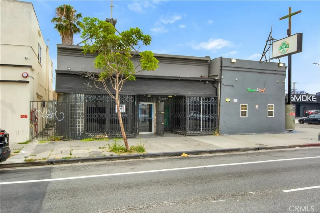 1520 W Florence
