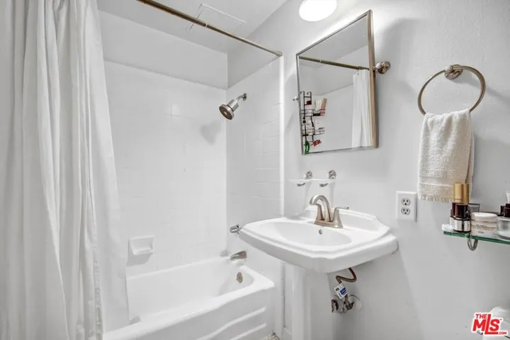 999 N Doheny Drive 602, West Hollywood, California 90069
