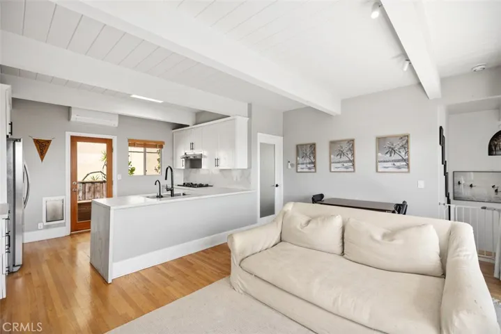 31888 Hillside, Laguna Beach, California 92651