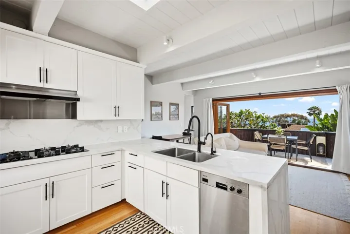31888 Hillside, Laguna Beach, California 92651