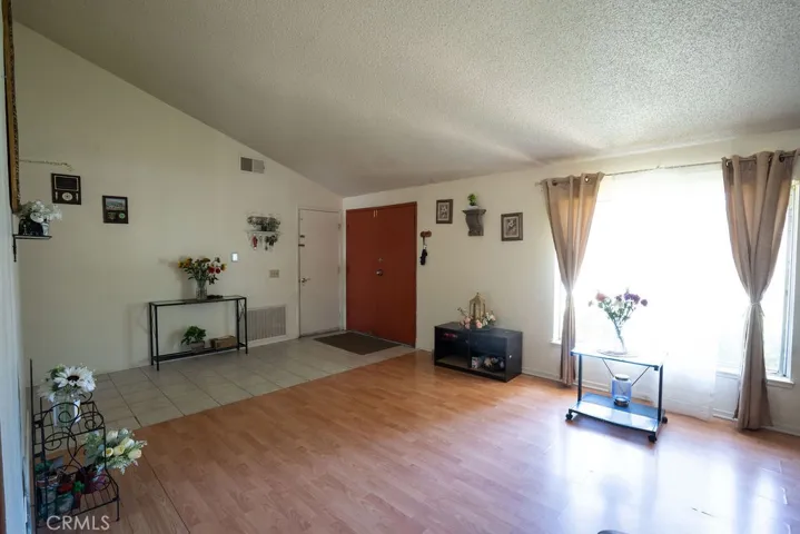 37406 3rd E, Palmdale, California 93550