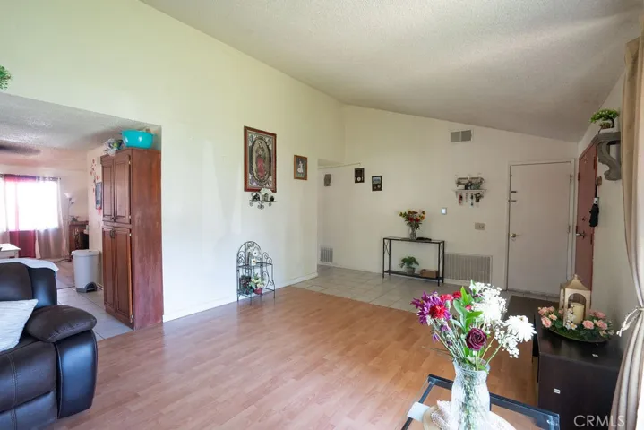 37406 3rd E, Palmdale, California 93550