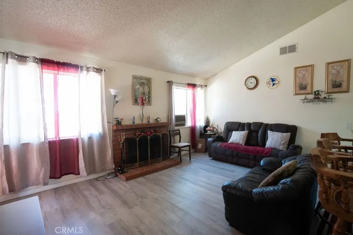 37406 3rd E, Palmdale, California 93550