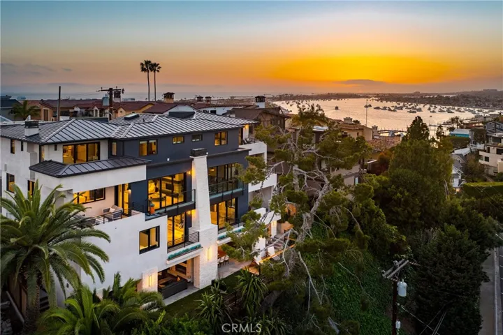 358 Dahlia Place, Corona Del Mar, California 92625