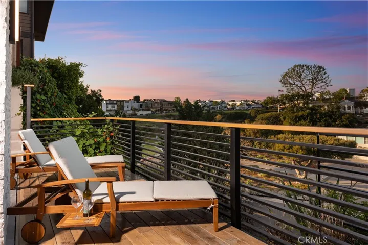 358 Dahlia Place, Corona Del Mar, California 92625