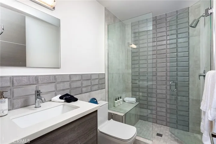 358 Dahlia Place, Corona Del Mar, California 92625