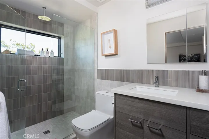 358 Dahlia Place, Corona Del Mar, California 92625